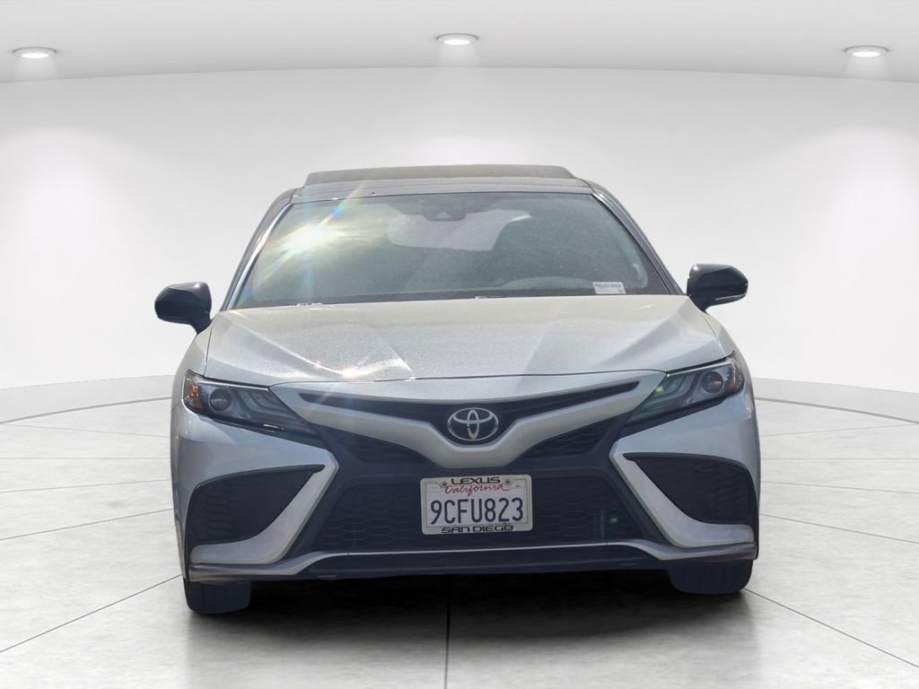 Used 2022 Toyota Camry XSE w/ Carpet Mat Package (TMS) FWD image 2