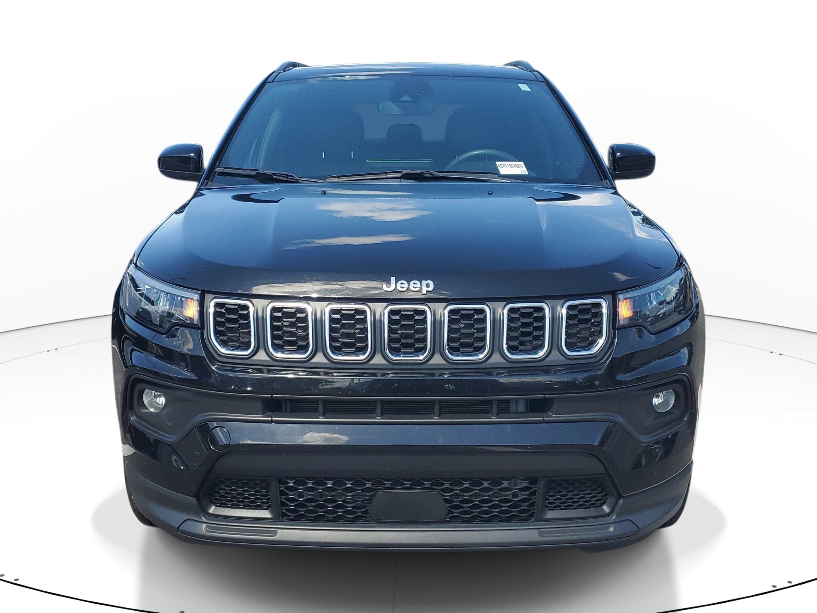Used 2024 Jeep Compass Latitude AWD/4WD image 3