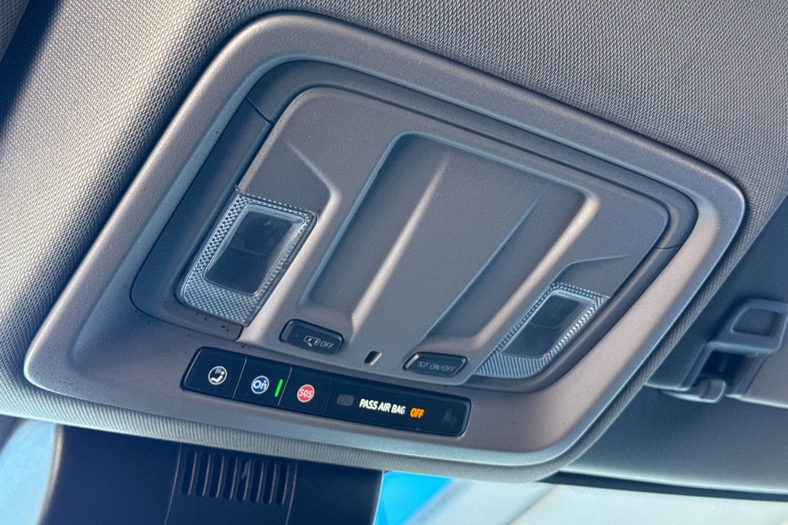 Used 2022 Chevrolet Silverado 1500 Custom image 24