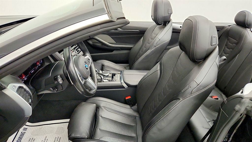 Used 2021 BMW M850i xDrive Convertible AWD/4WD image 12