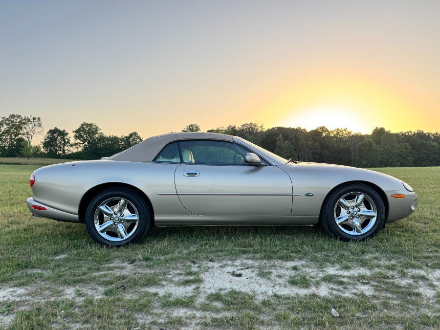 Used 1997 Jaguar XK8 Convertible RWD image 6