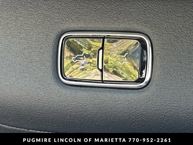 New 2025 Lincoln Navigator Reserve image 36