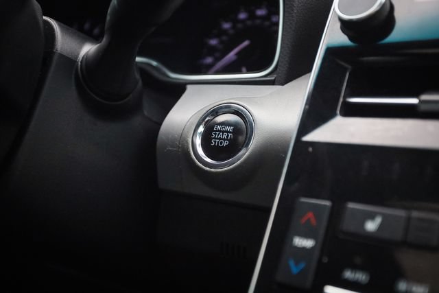 Used 2020 Toyota Avalon XLE w/ Moonroof Package FWD image 47