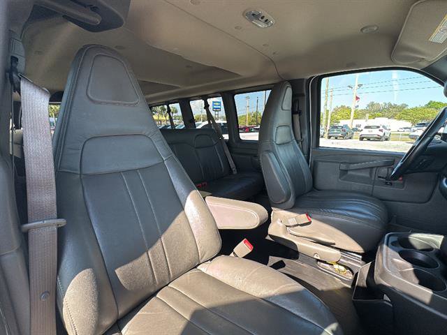 Used 2023 Chevrolet Express 3500 LS RWD image 9