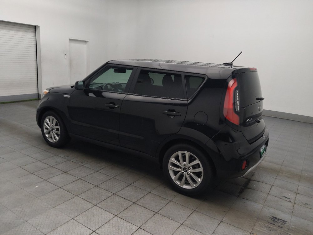 Used 2018 Kia Soul + FWD image 3