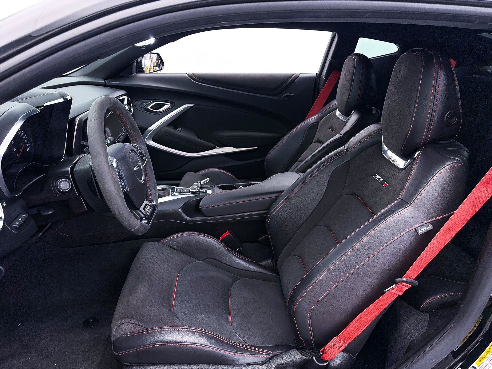 Used 2022 Chevrolet Camaro ZL1 w/ LPO, ZL1 Protection Package RWD image 23