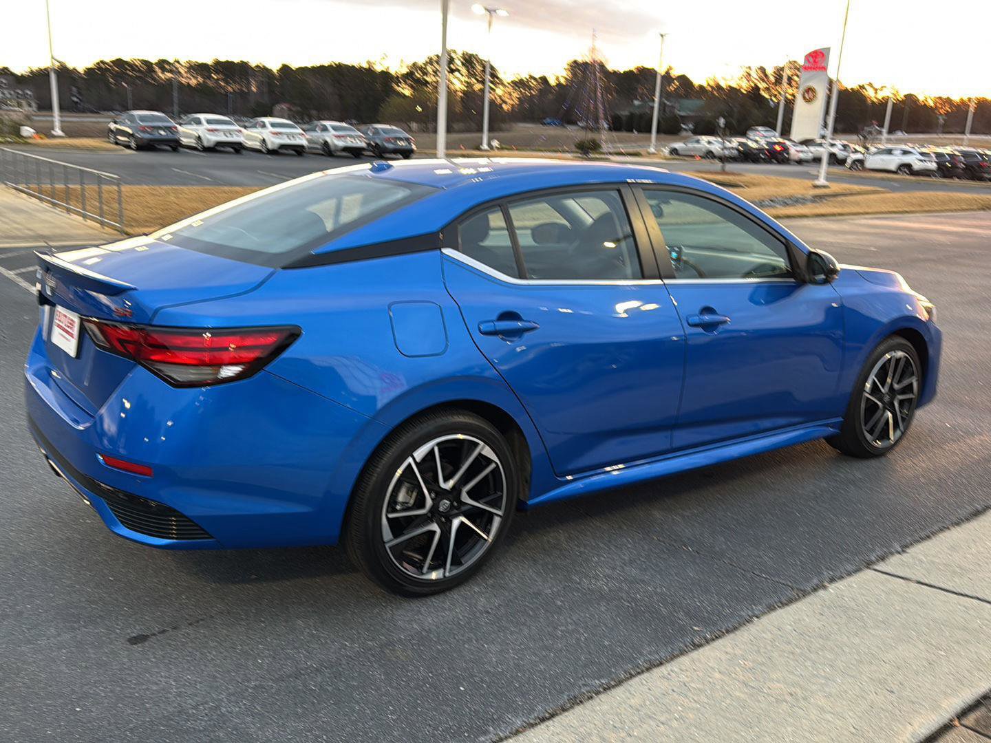 Used 2024 Nissan Sentra SR image 5