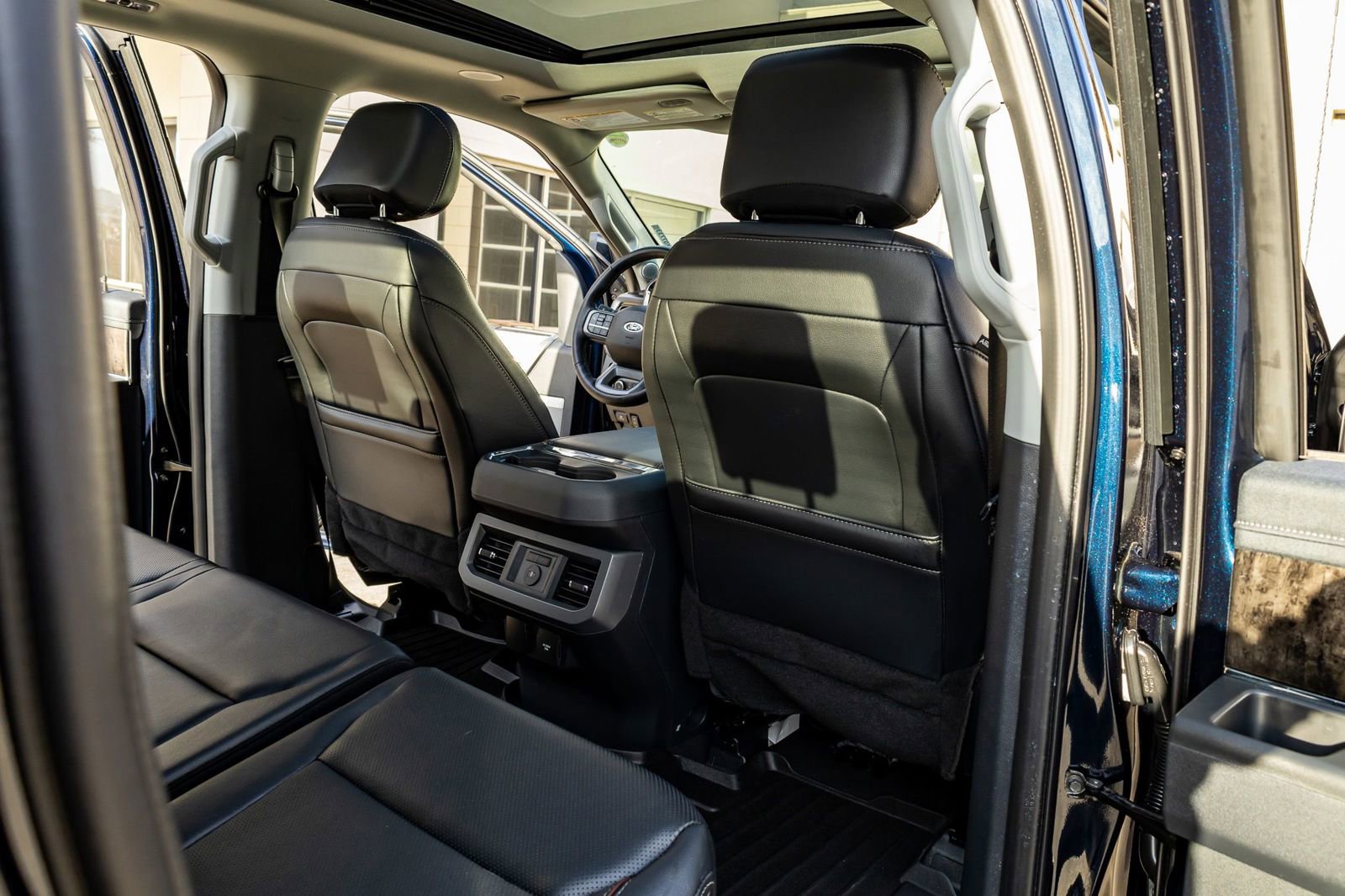 Used 2024 Ford F250 Lariat w/ Lariat Ultimate Package image 32