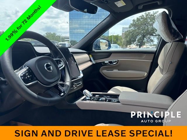 New 2026 Volvo XC90 B6 Plus w/ Protection Package Premier image 18