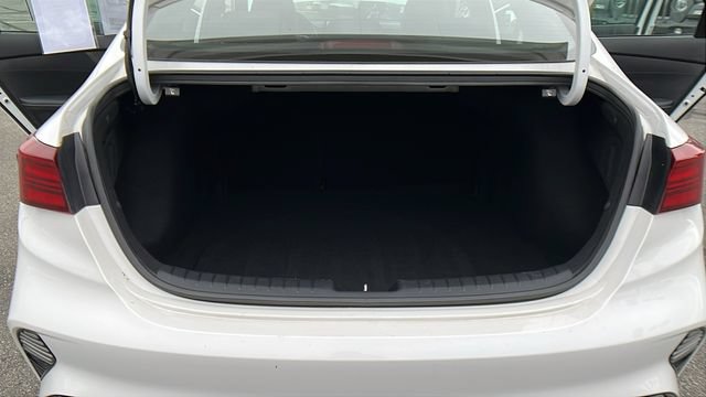 Used 2023 Kia Forte GT-Line w/ GT-Line Technology Package FWD image 16