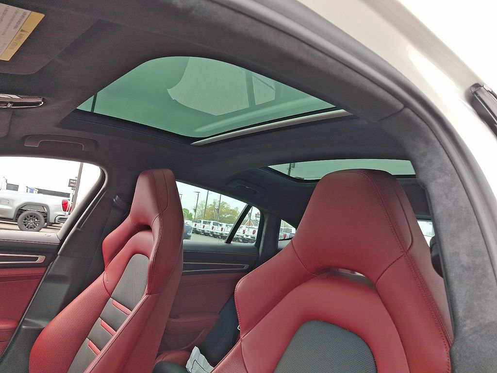 Used 2021 Porsche Panamera GTS image 13