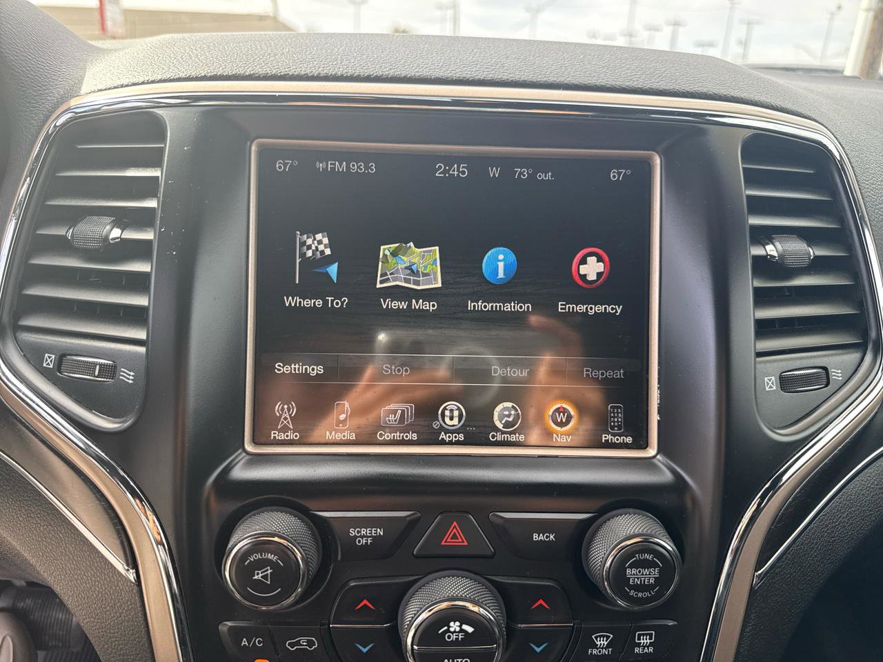 Used 2017 Jeep Grand Cherokee Limited image 26