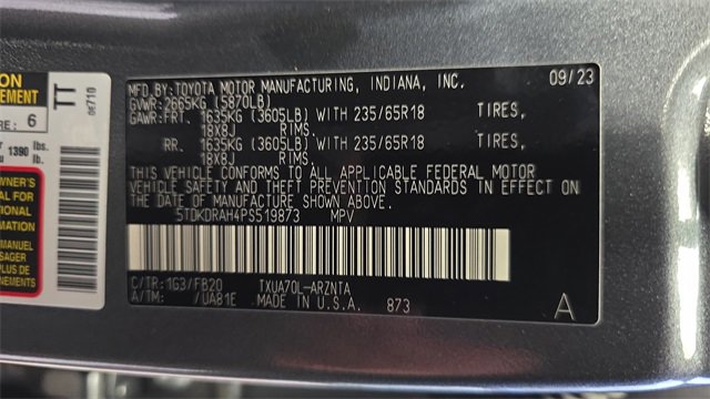 Used 2023 Toyota Highlander L image 30