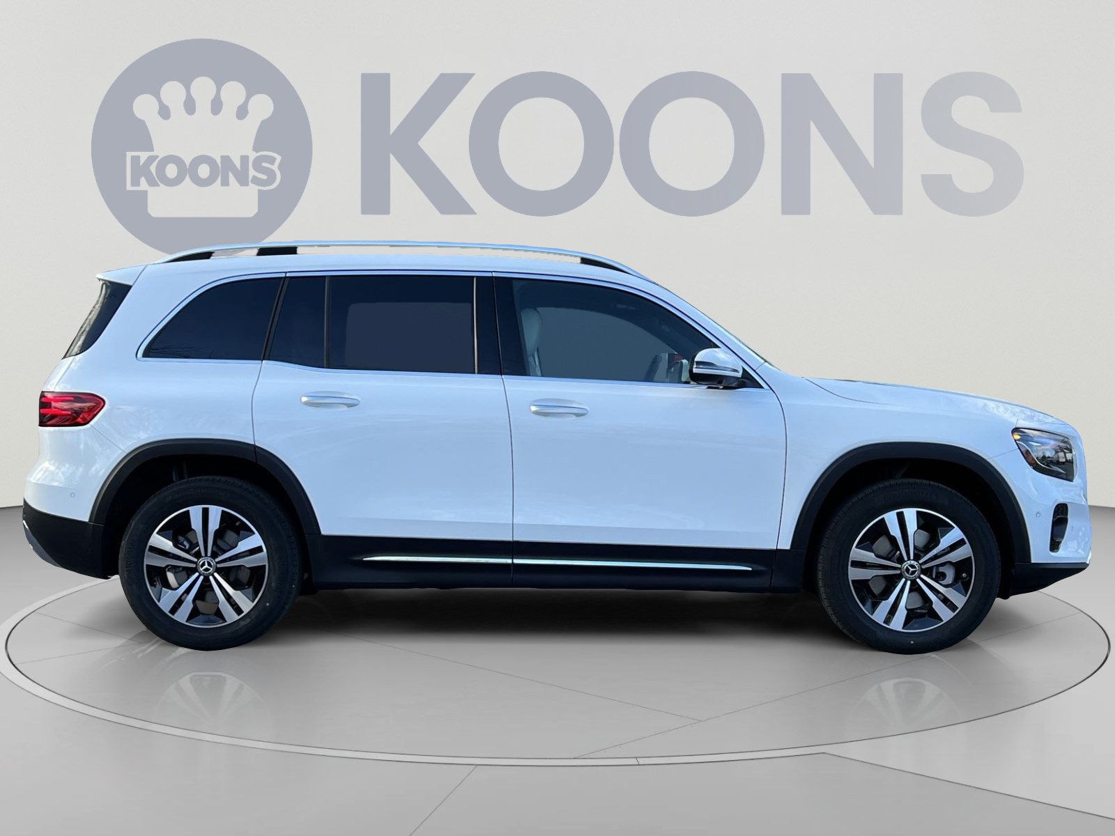 Used 2026 Mercedes-Benz GLB 250 4MATIC image 7