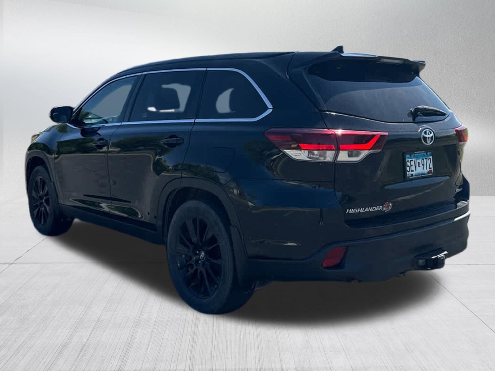 Used 2019 Toyota Highlander SE AWD/4WD image 5