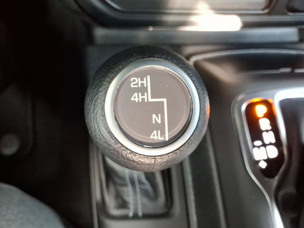 Used 2025 Jeep Gladiator Sport image 24