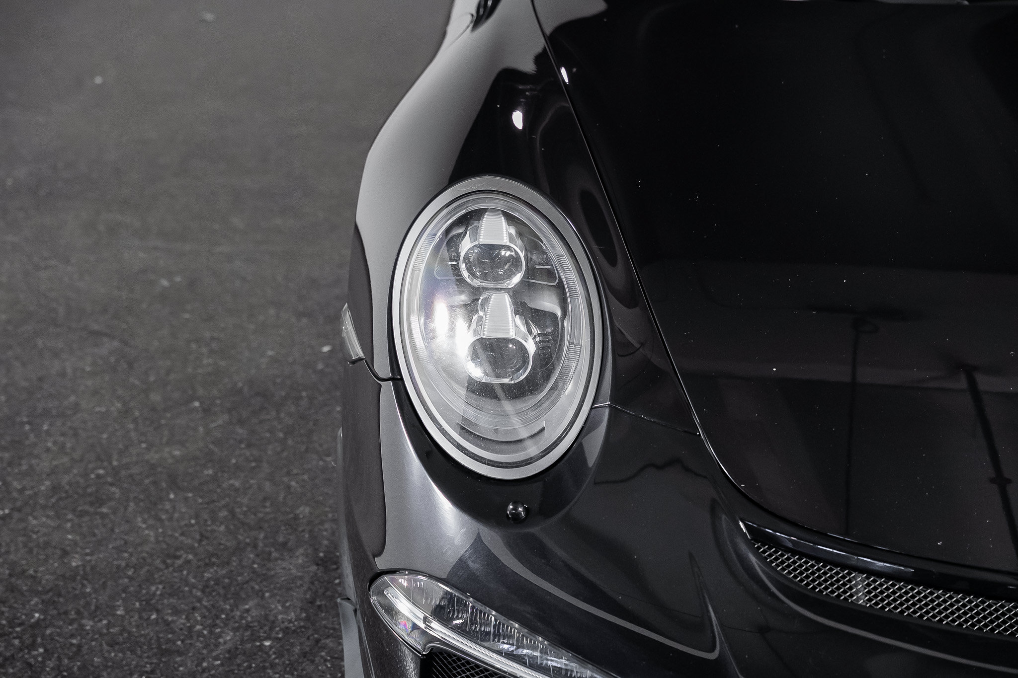 Used 2014 Porsche 911 GT3 w/ Sound Package Plus RWD image 7