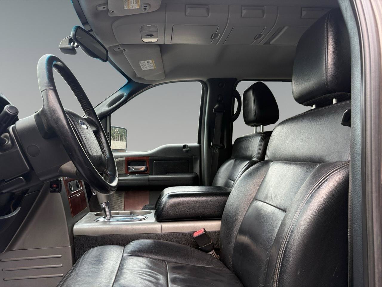 Used 2005 Ford F150 Lariat AWD/4WD image 9