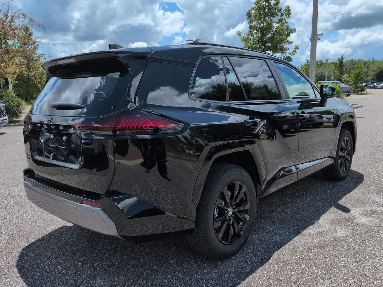 Used 2026 Toyota RAV4 SE w/ Convenience Package AWD/4WD image 6