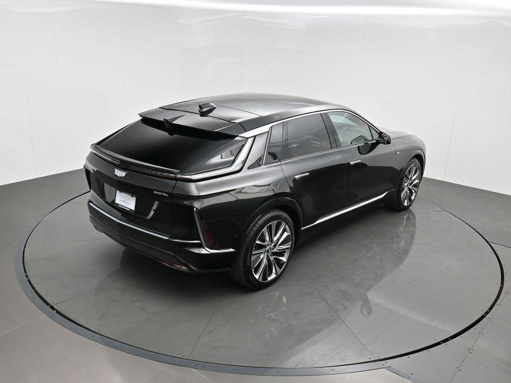 Used 2026 Cadillac Lyriq Signature Luxury w/ Nappa Leather Package AWD/4WD image 46