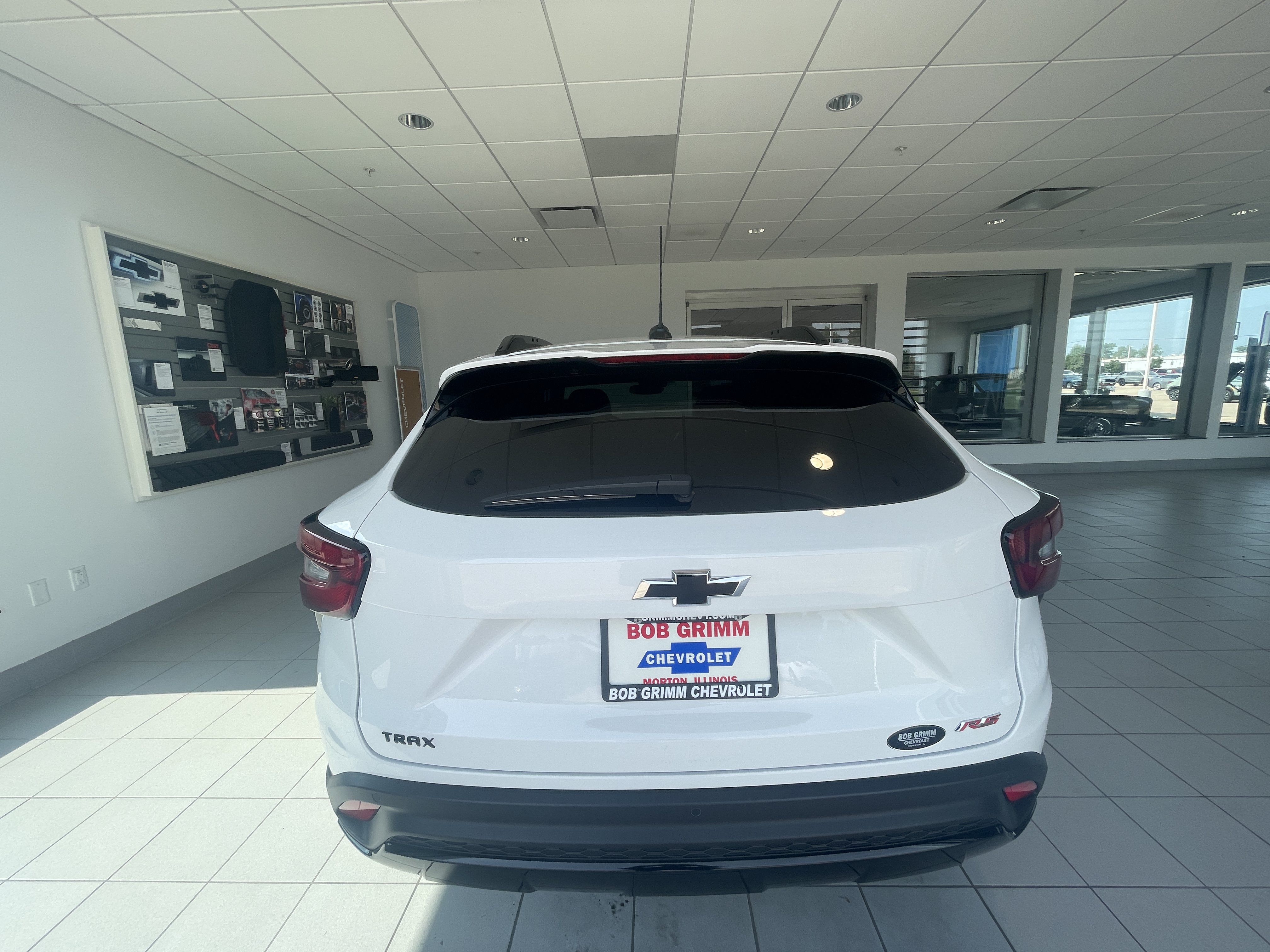 New 2026 Chevrolet Trax RS w/ Driver Confidence Package FWD image 8