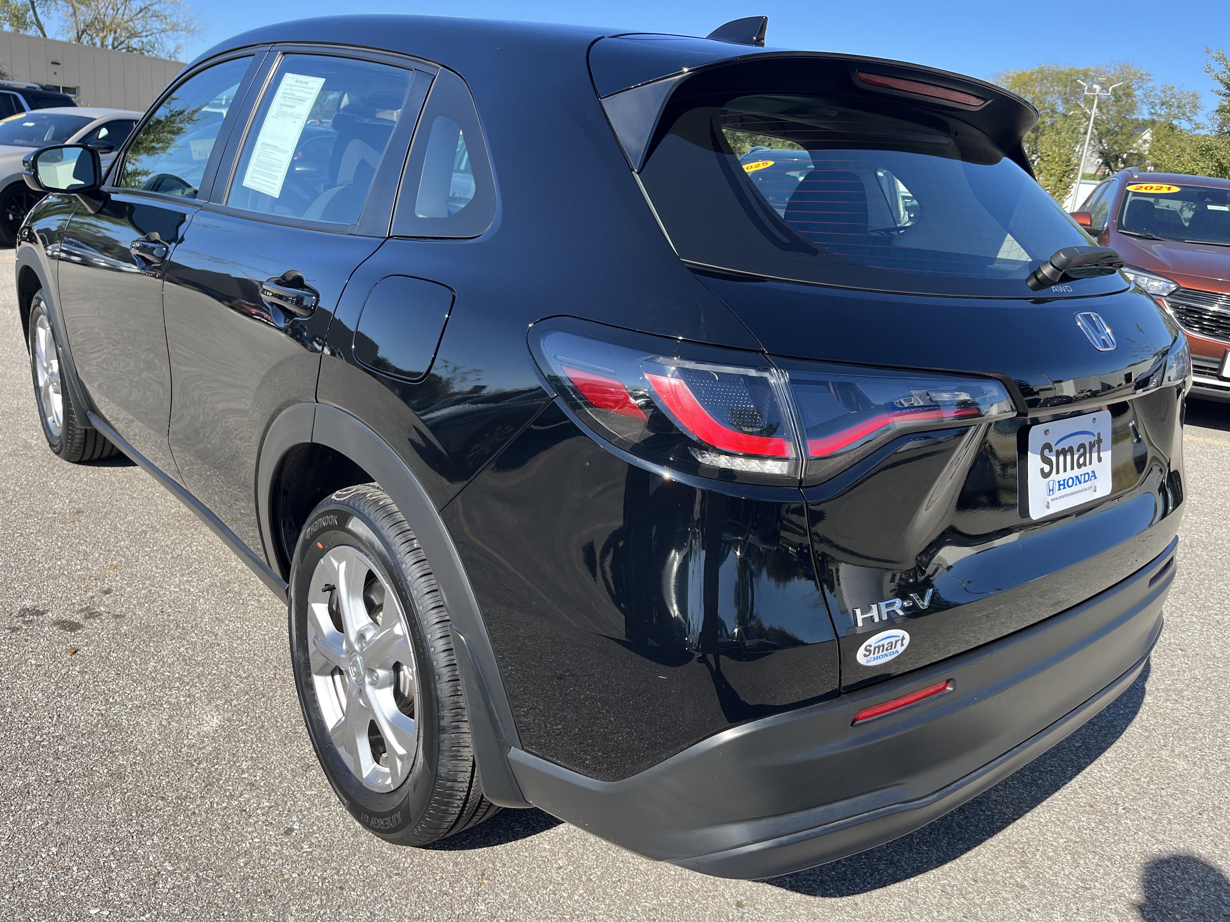 Certified 2025 Honda HR-V LX image 6