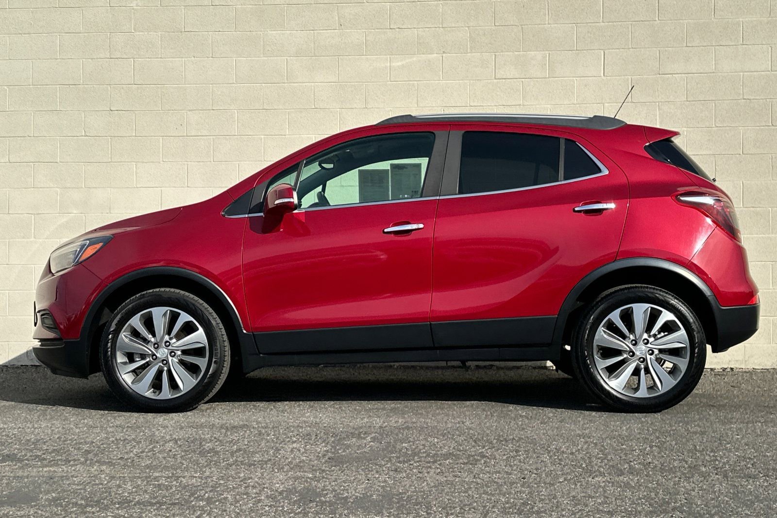 Certified 2018 Buick Encore Preferred image 7
