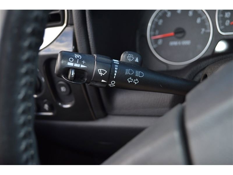 Used 2007 GMC Envoy SLE AWD/4WD image 16
