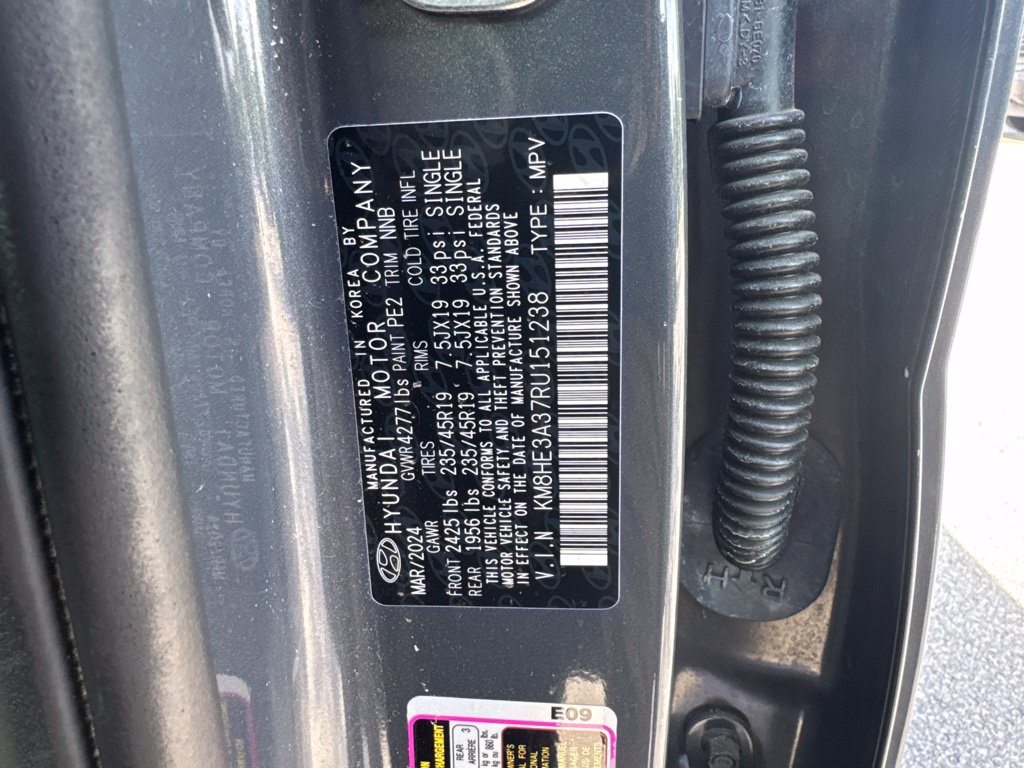 Used 2024 Hyundai Kona Limited FWD image 12