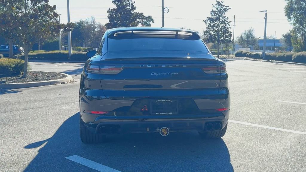 Used 2021 Porsche Cayenne Turbo image 7