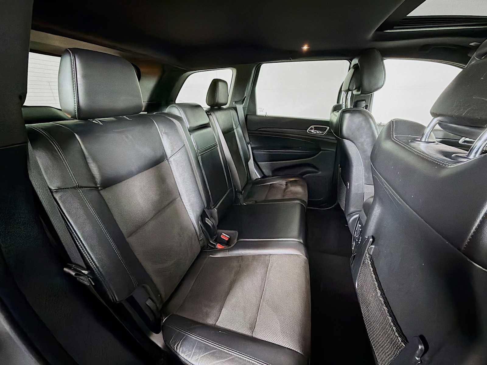 Used 2020 Jeep Grand Cherokee Altitude image 25