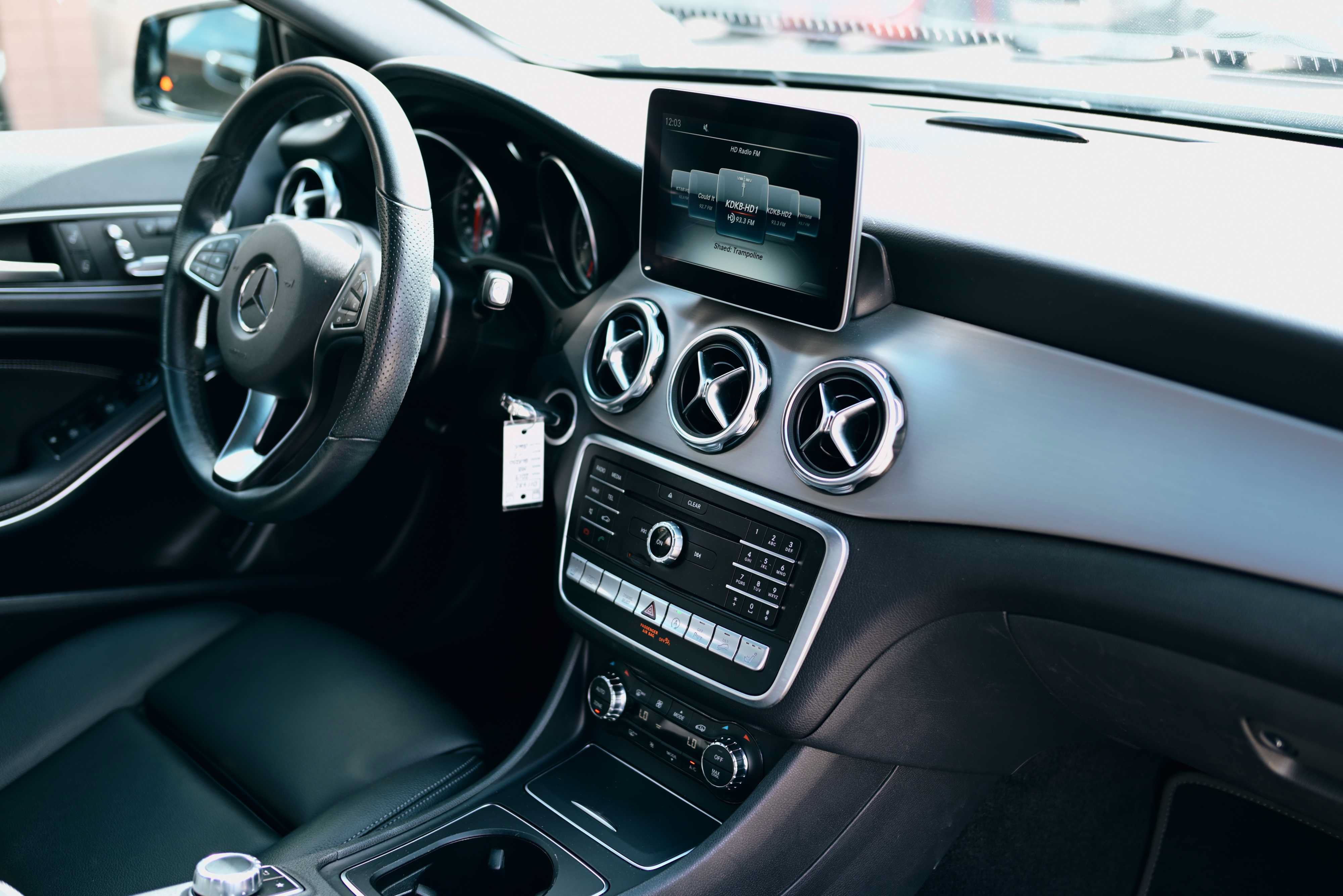 Used 2019 Mercedes-Benz GLA 250 4MATIC image 18
