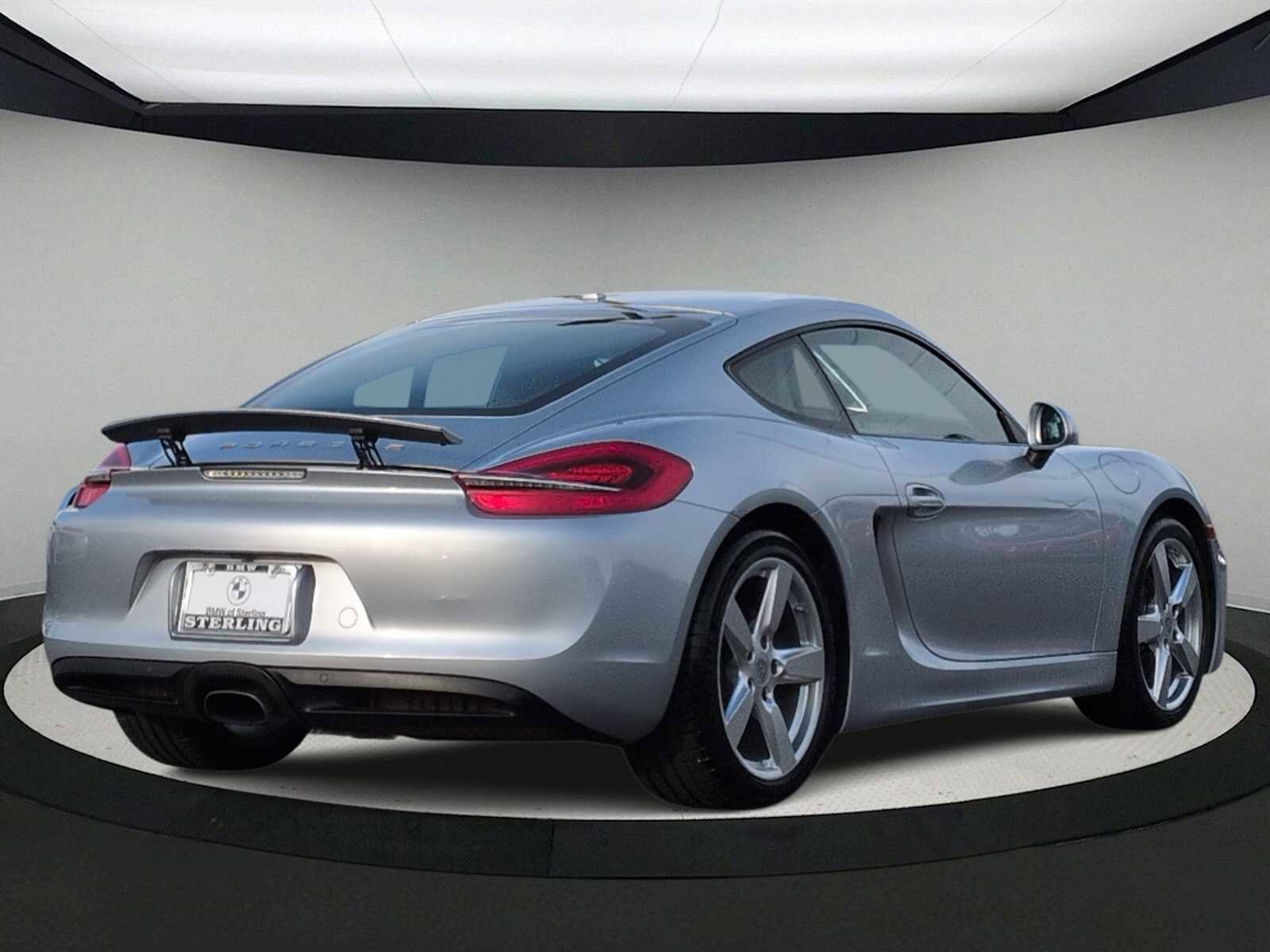 Used 2016 Porsche Cayman image 8