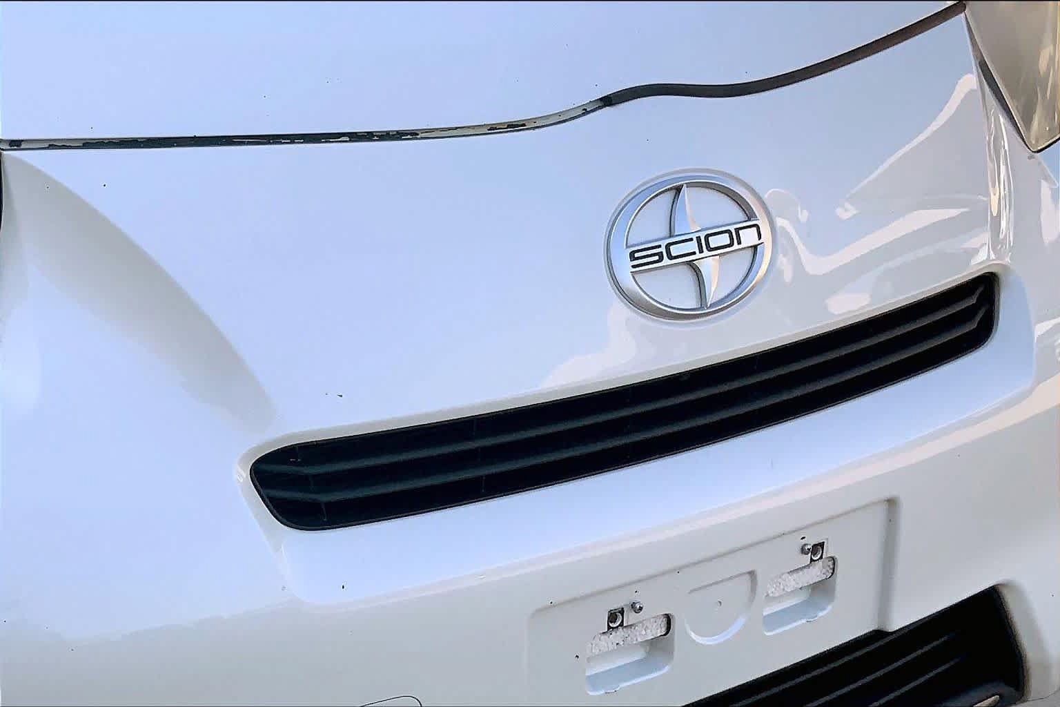 Used 2012 Scion iQ w/ Rear Speaker Pkg FWD image 25