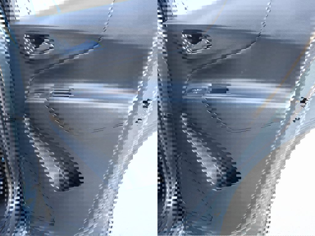 Used 2021 Chevrolet Equinox LT image 12