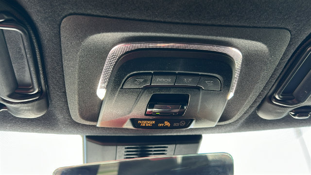 Used 2025 Toyota Corolla SE FWD image 23