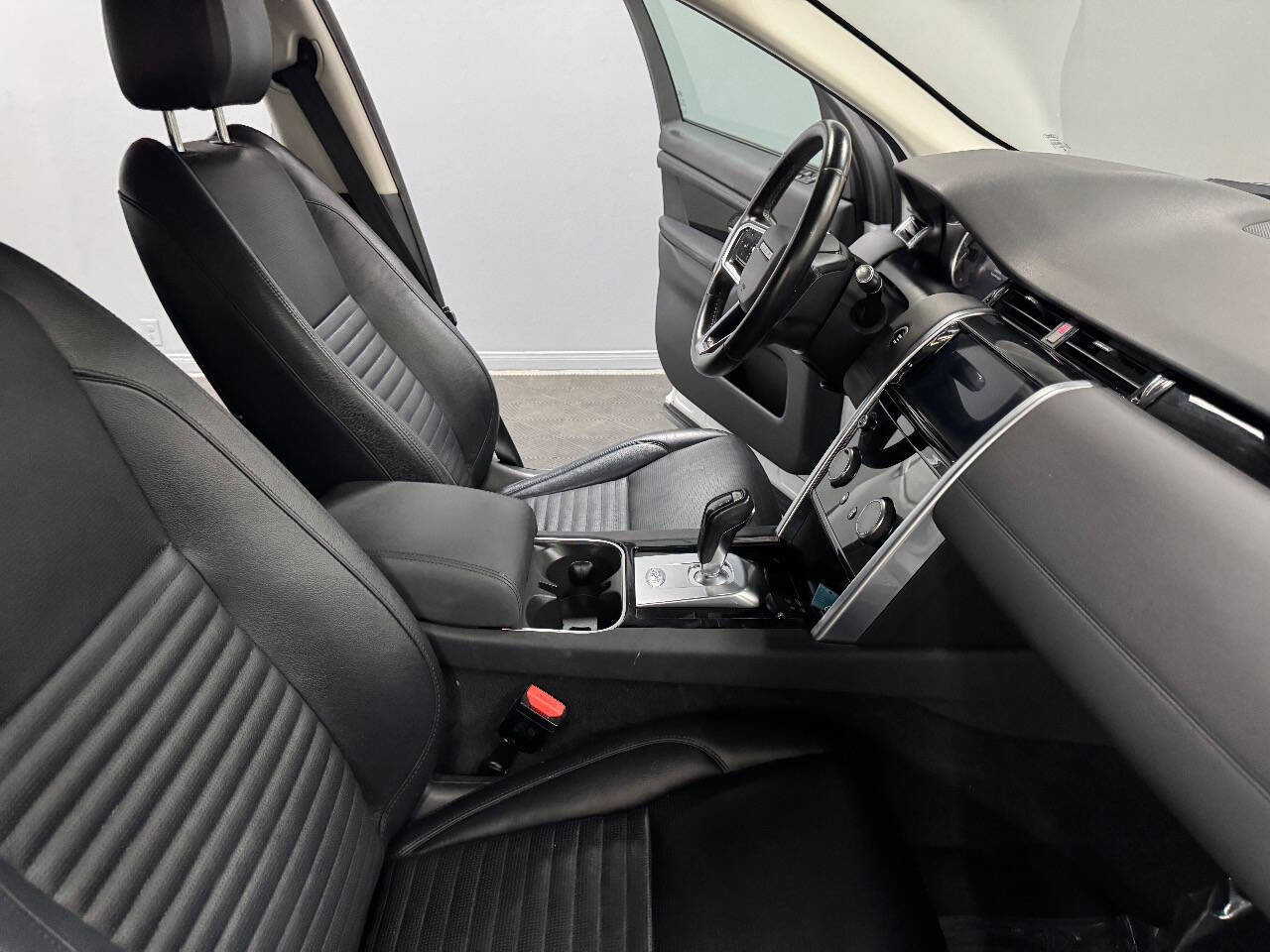 Used 2021 Land Rover Discovery Sport S image 56