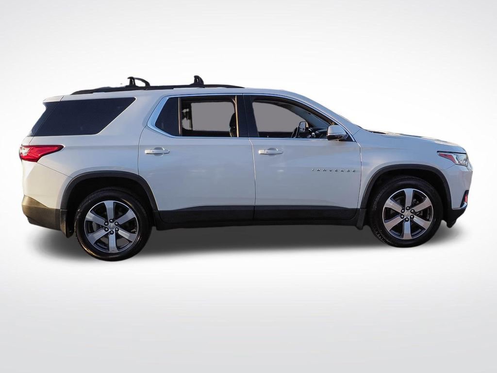 Used 2019 Chevrolet Traverse LT w/ LT Premium Package AWD/4WD image 8