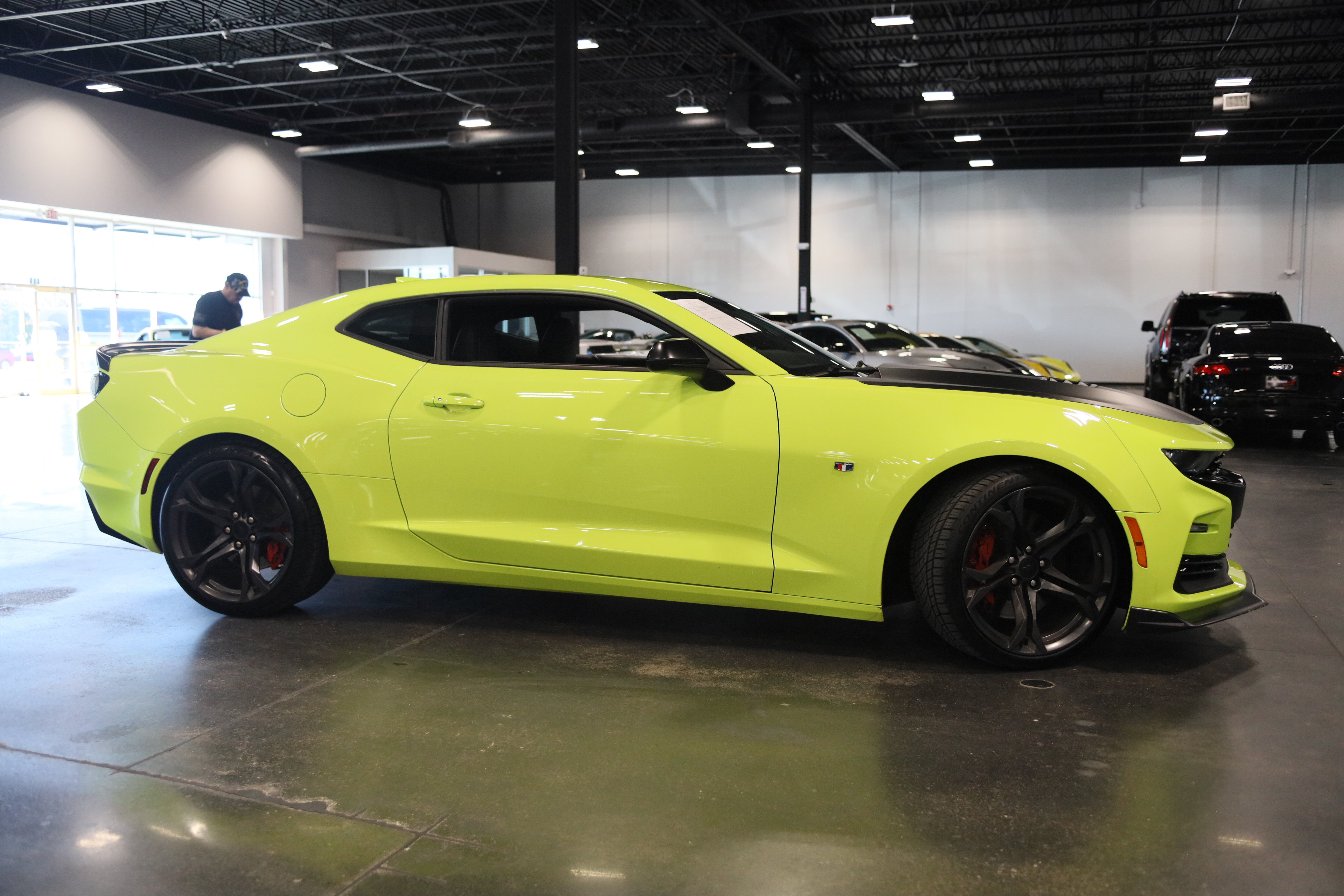 Used 2019 Chevrolet Camaro SS RWD image 8