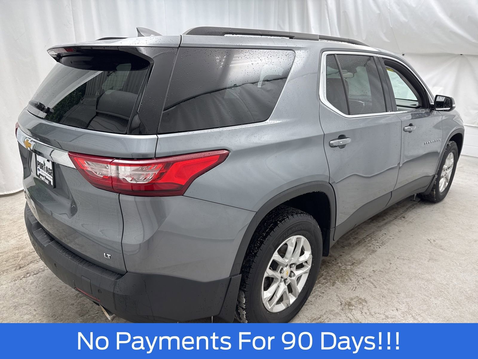 Used 2020 Chevrolet Traverse LT image 3