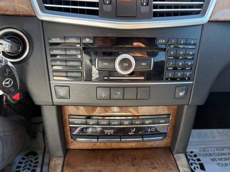 Used 2011 Mercedes-Benz E 350 4MATIC image 20