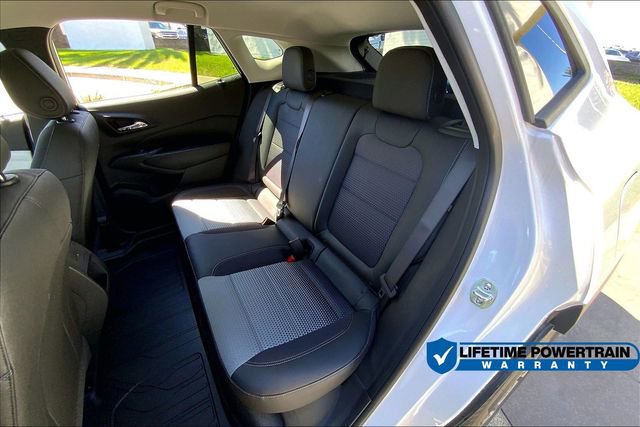 New 2025 Chevrolet Trax LT w/ Driver Confidence Package FWD image 11