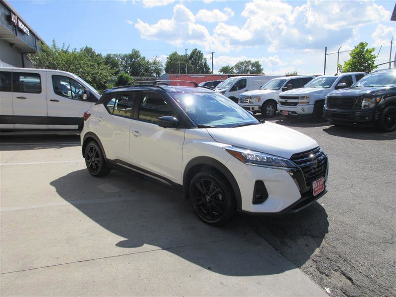 Used 2023 Nissan Kicks SR w/ Interior Electronics Package image 9