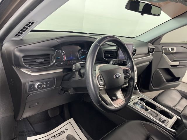 Used 2021 Ford Explorer XLT w/ Equipment Group 202A image 19