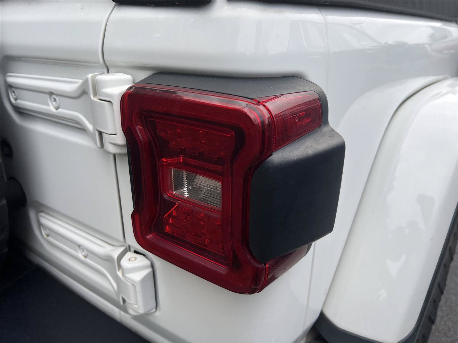 Used 2019 Jeep Wrangler Unlimited Rubicon AWD/4WD image 12