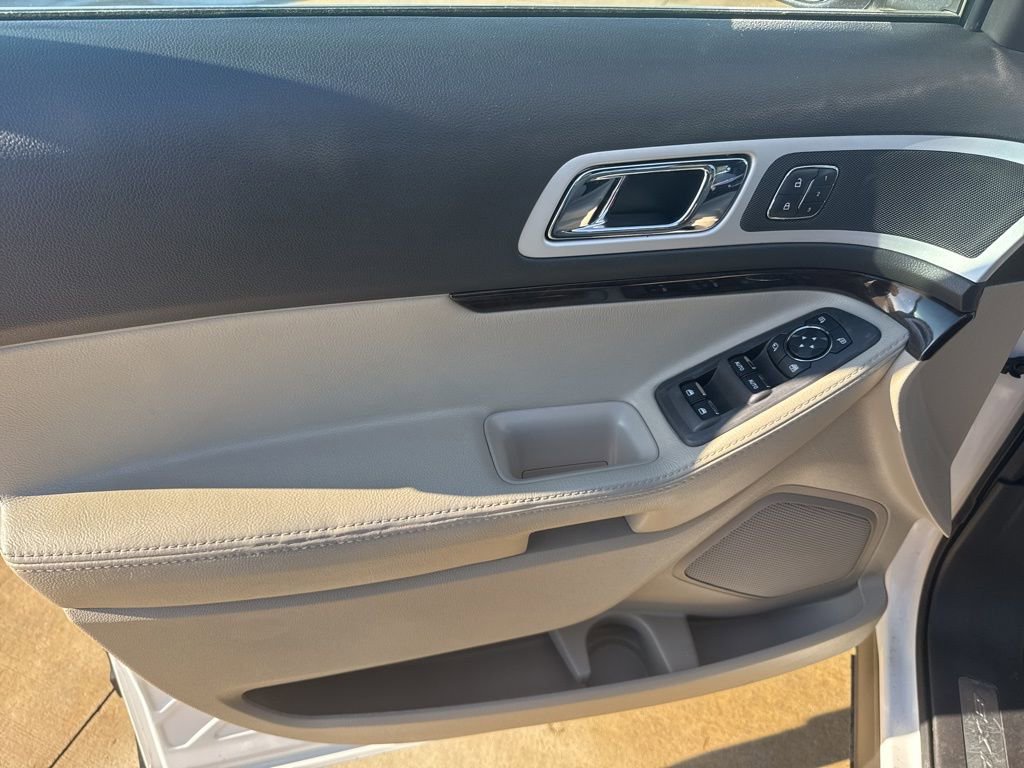 Used 2015 Ford Explorer Limited w/ Equipment Group 302A image 12