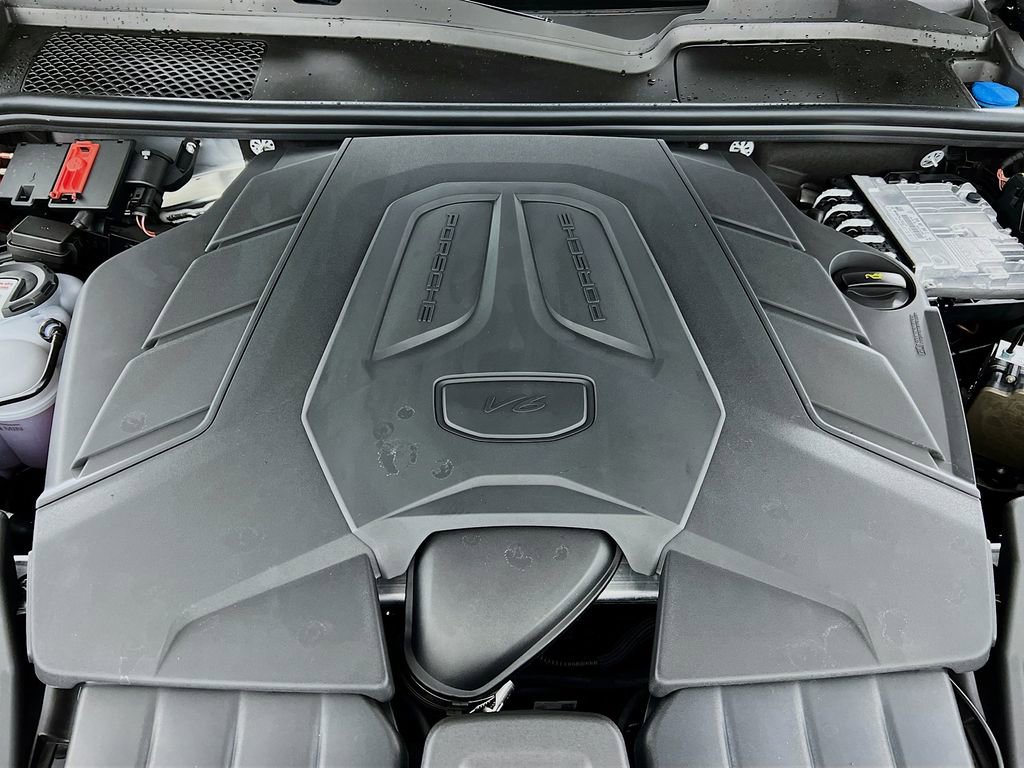 New 2026 Porsche Cayenne image 32