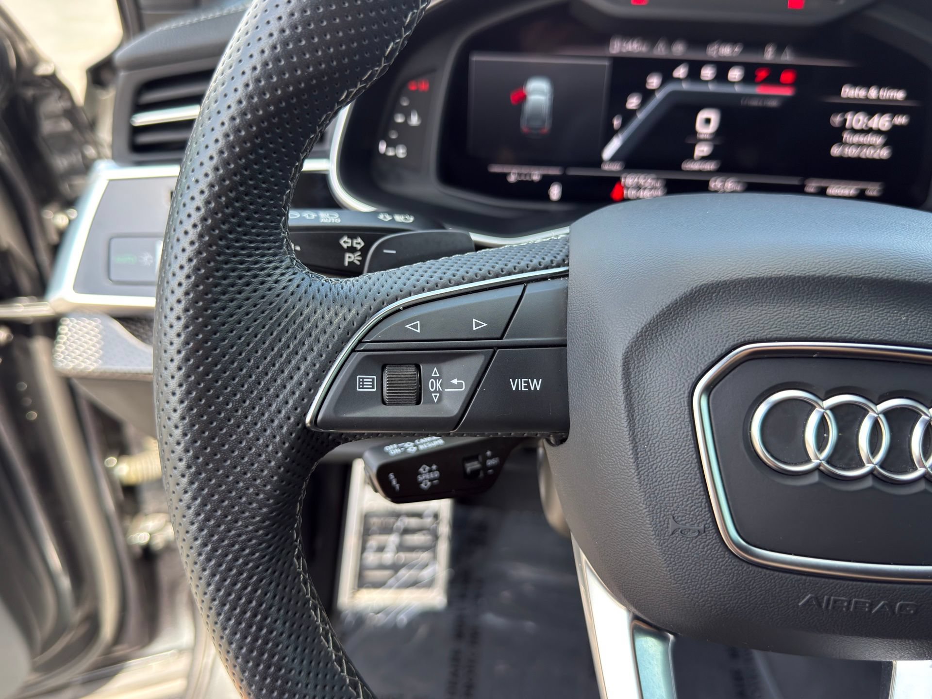 Used 2024 Audi SQ7 Premium Plus w/ Carbon Package AWD/4WD image 25