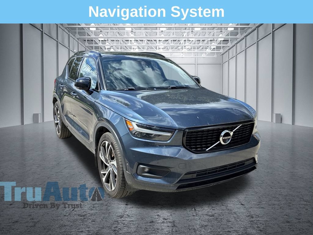 Used 2022 Volvo XC40 T5 R-Design w/ Advanced Package AWD/4WD 360° Tour