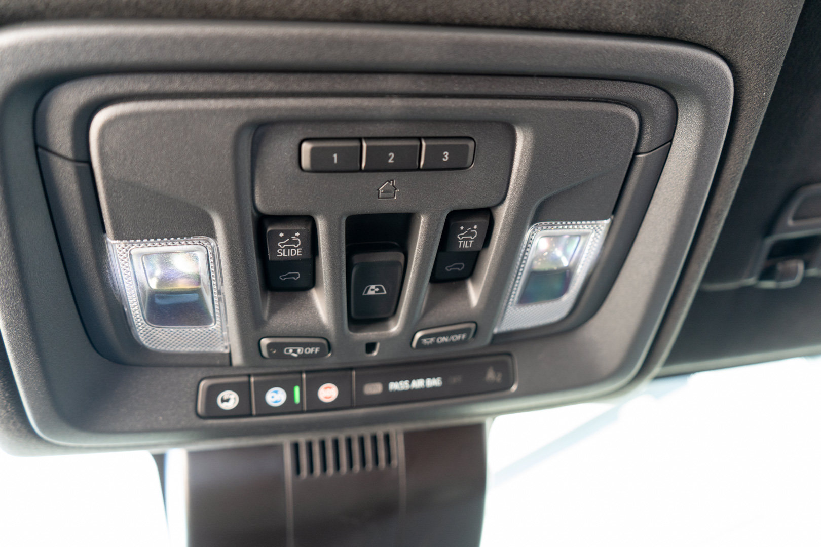 Used 2025 GMC Sierra 1500 Denali Ultimate AWD/4WD image 31